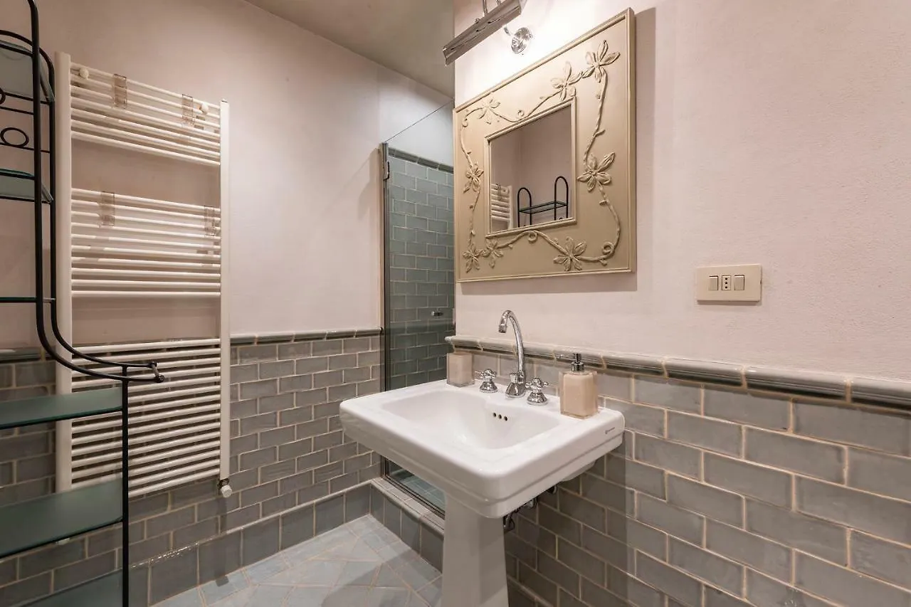 Apartments Florence - Elegant Giotto 0*,