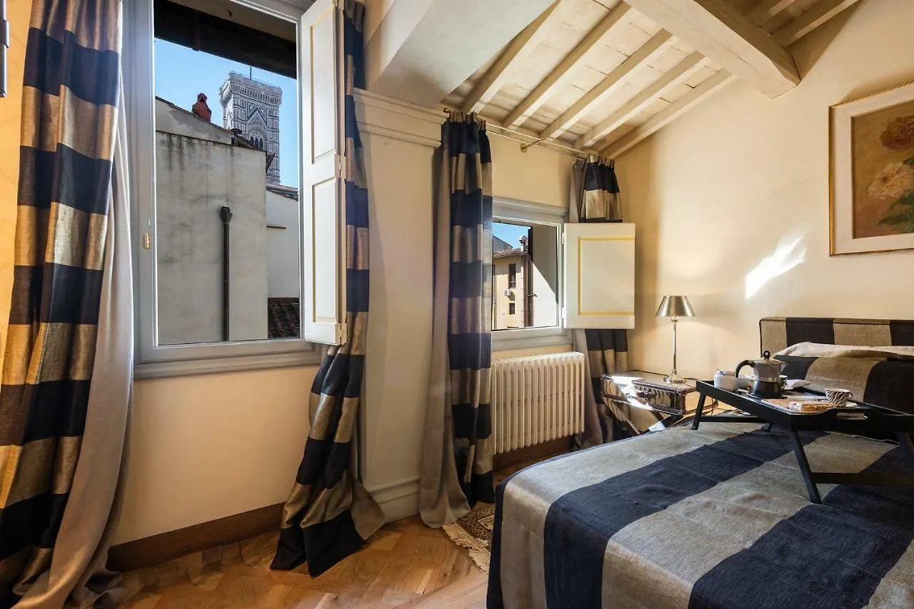 Apartments Florence - Elegant Giotto